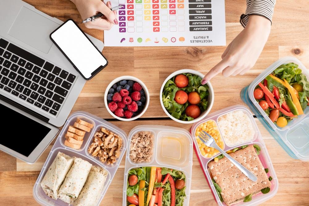Corporate meal box vs daily tiffin for Mumbai office teams